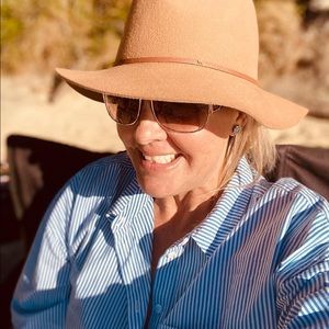 Meet your Posher, Kim